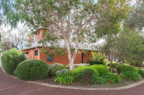 Wills - Accommodation Port Macquarie 0