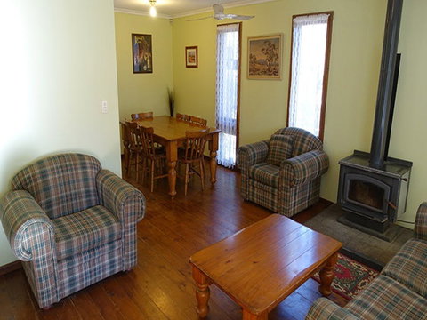Arch Cottage - Accommodation Port Macquarie 2