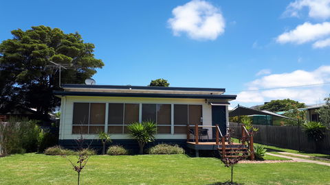 Bay Bell Cottage - Accommodation Port Macquarie 0