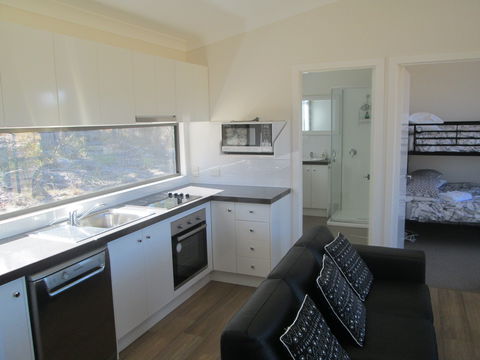 Just Red Wines Vineyard Cabins - Accommodation Port Macquarie 2