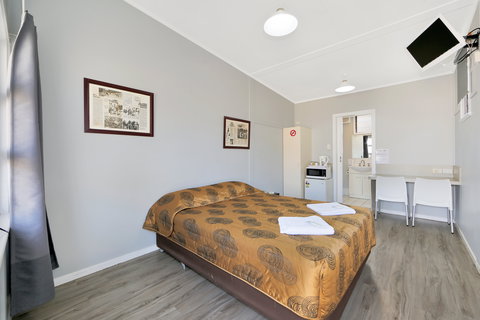 Ned Kelly's Motel - Accommodation Port Macquarie 1