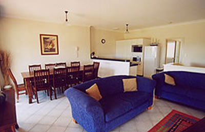 A Beachfront Villa Rockingham - Accommodation Port Macquarie 0