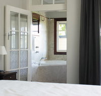 Caves House Hotel - Accommodation Port Macquarie
