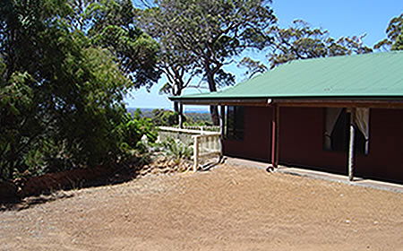 Leeuwin Ridge Chalets - Accommodation Port Macquarie 5