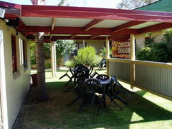 Yarloop Hotel - Accommodation Port Macquarie 2
