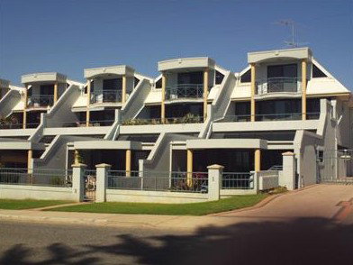 Rainbow Connections - Accommodation Port Macquarie 0