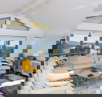 Blue Waters at Gerroa - Accommodation Port Macquarie