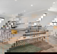 Crooked Lane - Accommodation Port Macquarie