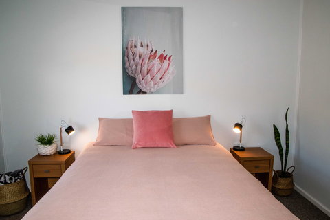 Granite Domes,  Minnipa - Accommodation Port Macquarie 1