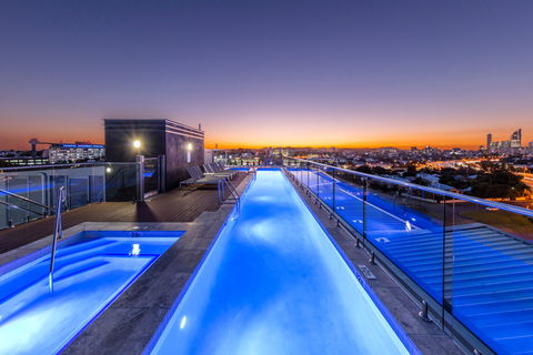 Oaks Brisbane Woolloongabba Suites - Accommodation Port Macquarie 0