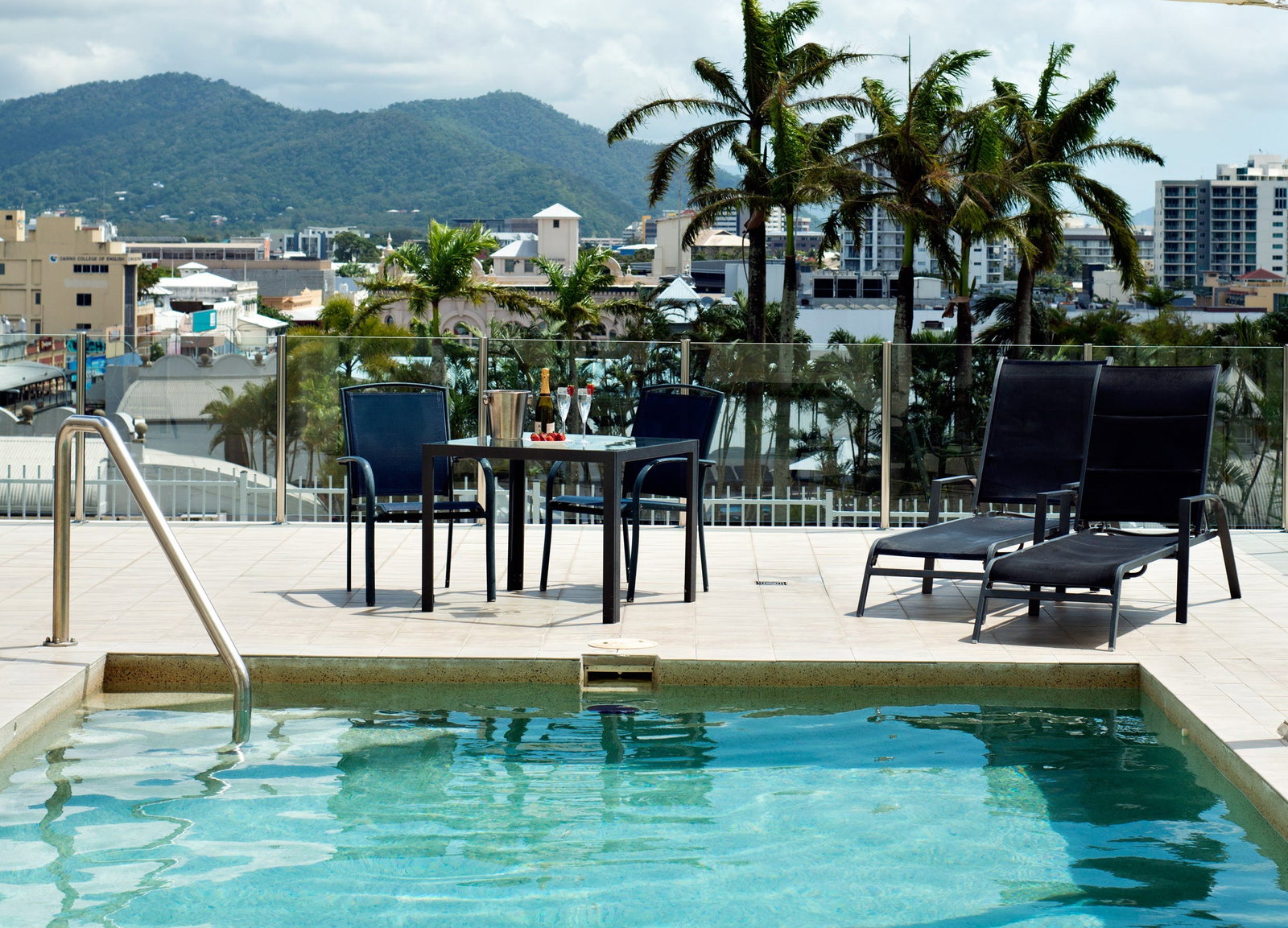 Cairns QLD Accommodation Port Macquarie