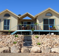 Telly's at Palm Cove - Accommodation Port Macquarie