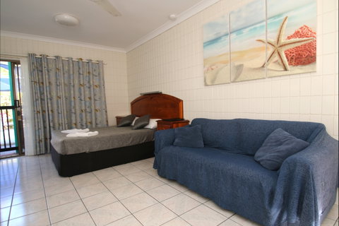 Tropical Palms Resort & 4WD Hire - Accommodation Port Macquarie 2