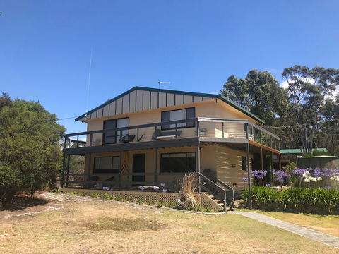 Barefoot Beach House - Accommodation Port Macquarie 1