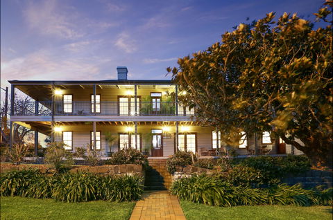Bellevue Accommodation (The Bellevue Kiama) - Accommodation Port Macquarie 0