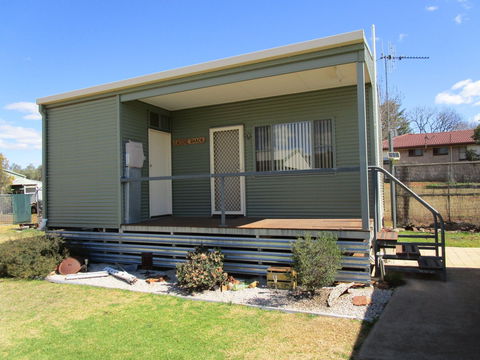 Caddy Shack Dunedoo - Accommodation Port Macquarie 0