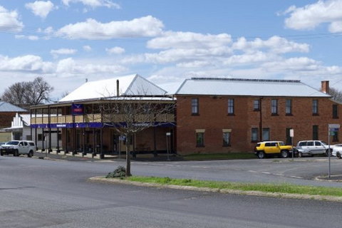 Commercial Hotel Bundarra - Accommodation Port Macquarie 0