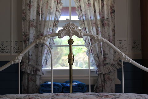 Coonawarra's Pyrus Cottage - Accommodation Port Macquarie 2