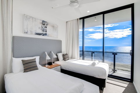 Iconic Kirra Beach Resort - Accommodation Port Macquarie 1