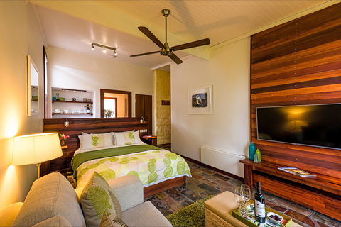 Mulberry Lodge  Country Retreat - Accommodation Port Macquarie 2