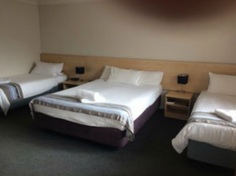 Red Cedar Motel: Muswellbrook - Accommodation Port Macquarie 0