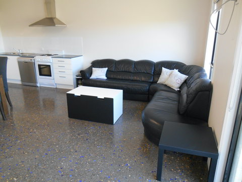 Red Door Retreat - Accommodation Port Macquarie 2