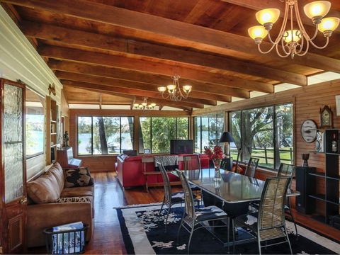 Riverside Holiday Retreat Yamba - Accommodation Port Macquarie 2