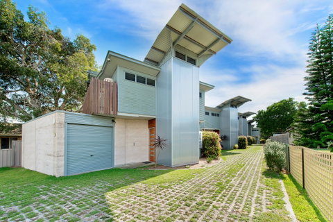 Sun Worship Crescent Head Eco Villas - Accommodation Port Macquarie 1