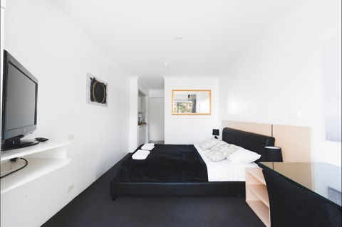 The Manly Hotel Est. 1964 - Accommodation Port Macquarie 0