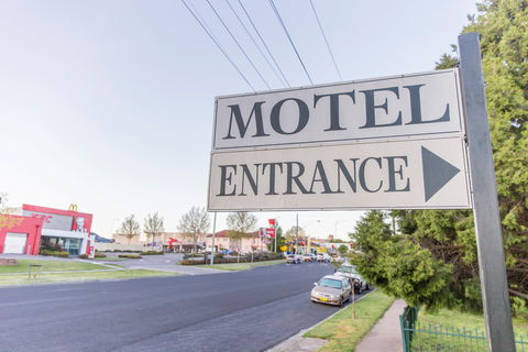 Bathurst Motor Inn - Accommodation Port Macquarie 0