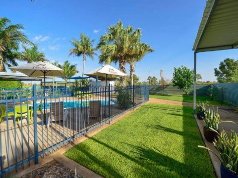 Devils Marbles Hotel - Accommodation Port Macquarie 1