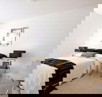 Executive Two Bedroom Unit Crows Nest - Accommodation Port Macquarie