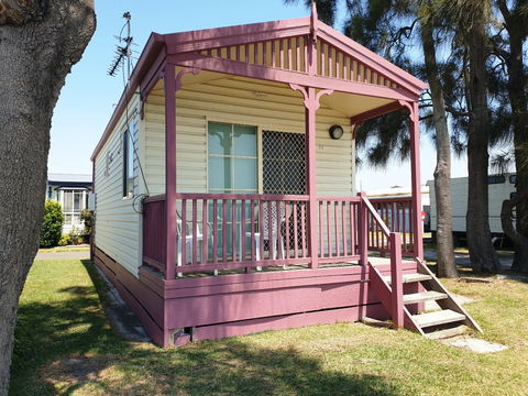 Jettys By The Lake - Accommodation Port Macquarie 0
