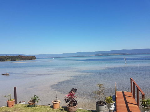 Jettys By The Lake - Accommodation Port Macquarie 1