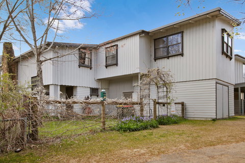 Le Chateau - Accommodation Port Macquarie 0