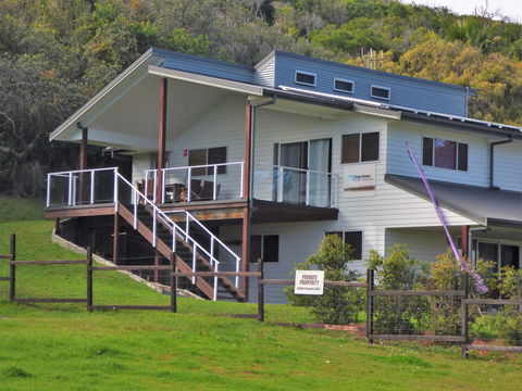 Point Plomer Holiday Cottages - Accommodation Port Macquarie 0