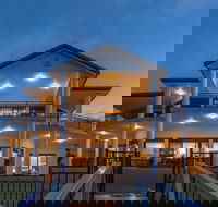Port Lincoln Marina Luxury Escape - Accommodation Port Macquarie