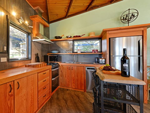 Taylors Bay Cottage - Accommodation Port Macquarie 1