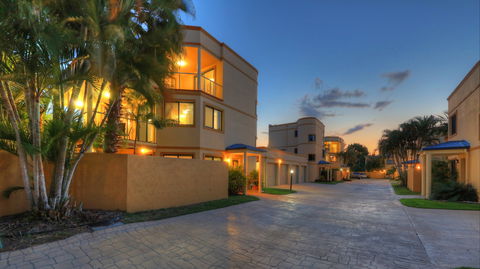 The Grange Resort Hervey Bay - Accommodation Port Macquarie 1