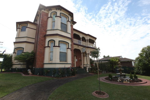 The Grand On Macfie - Accommodation Port Macquarie 1