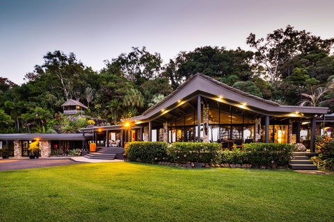Trinity Beach Palace - Accommodation Port Macquarie 1