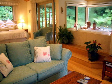 Myers Creek Cascades Luxury Cottages - Accommodation Port Macquarie 3