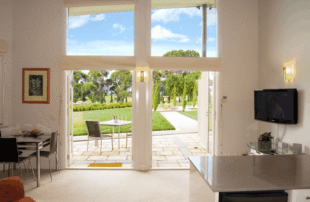 The Gatehouse At Villa Raedward - Accommodation Port Macquarie 4