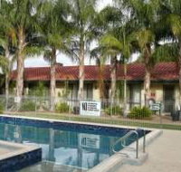 Acacia Holiday Apartments and Cabins