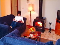 Halls Gap Log Cabins - Accommodation Port Macquarie 1