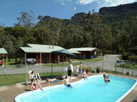 Halls Gap Log Cabins - Accommodation Port Macquarie 3