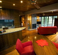 Hill of Content - Accommodation Port Macquarie