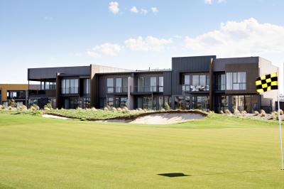 Golf Retreats Torquay - Accommodation Port Macquarie 0