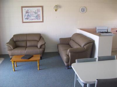 Black Swan Motor Inn - Accommodation Port Macquarie 5