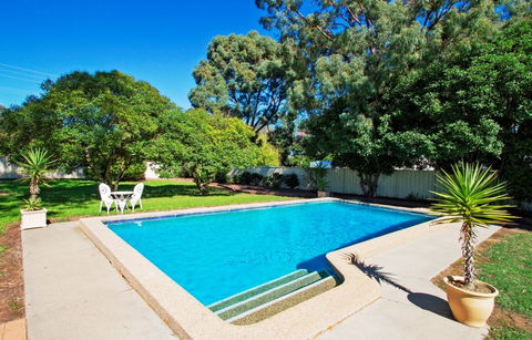 Wattle Motel - Accommodation Port Macquarie 0
